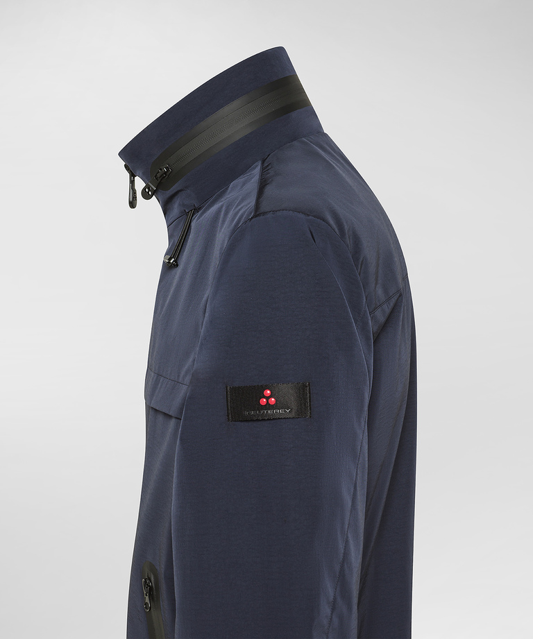 Bomber jacket with removable hood and black details
