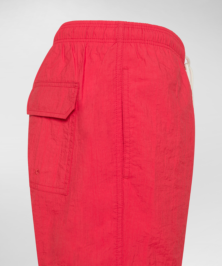 Crinkle effect board shorts