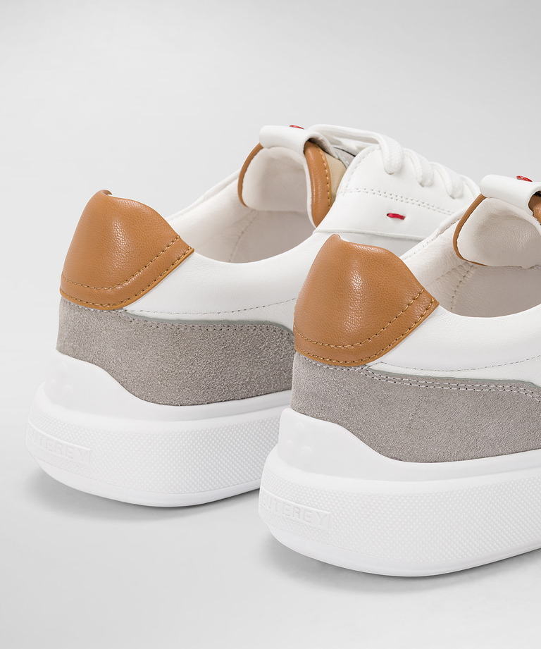 Sneakers con dettagli a contrasto
