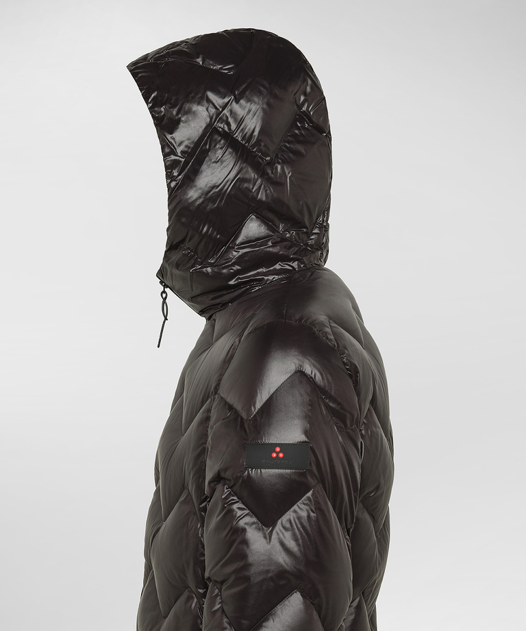 Chevron quilting down jacket