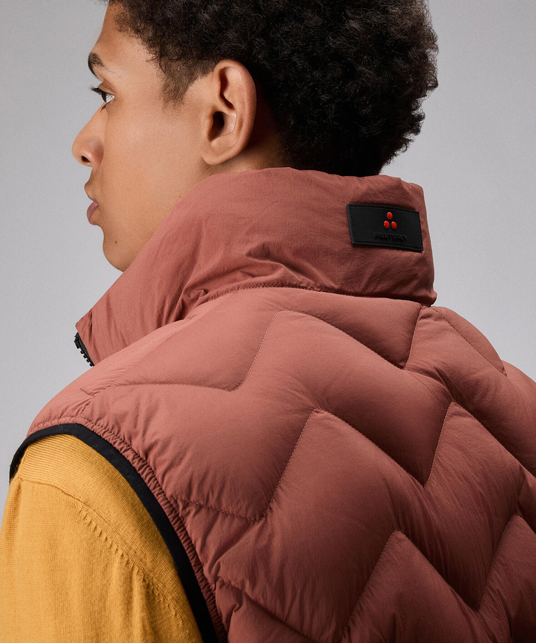 Vest with zig-zag quilting