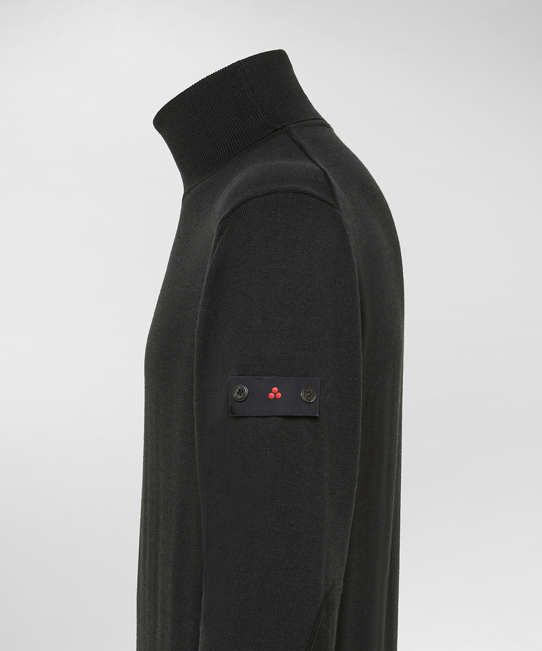 Wool and cotton turtleneck