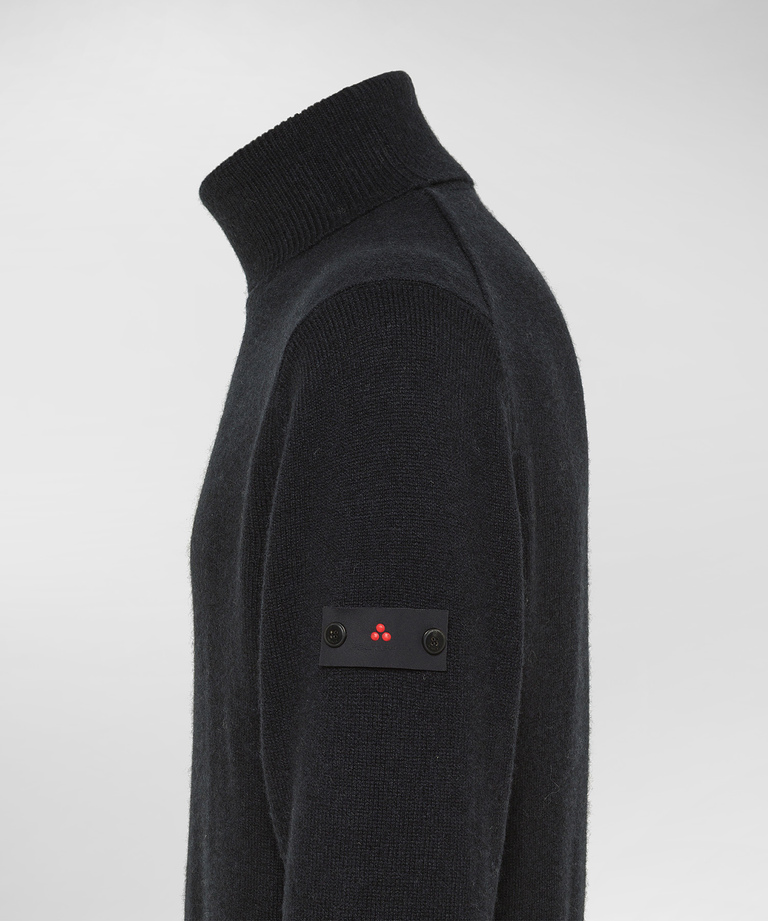 Yak wool blend turtleneck