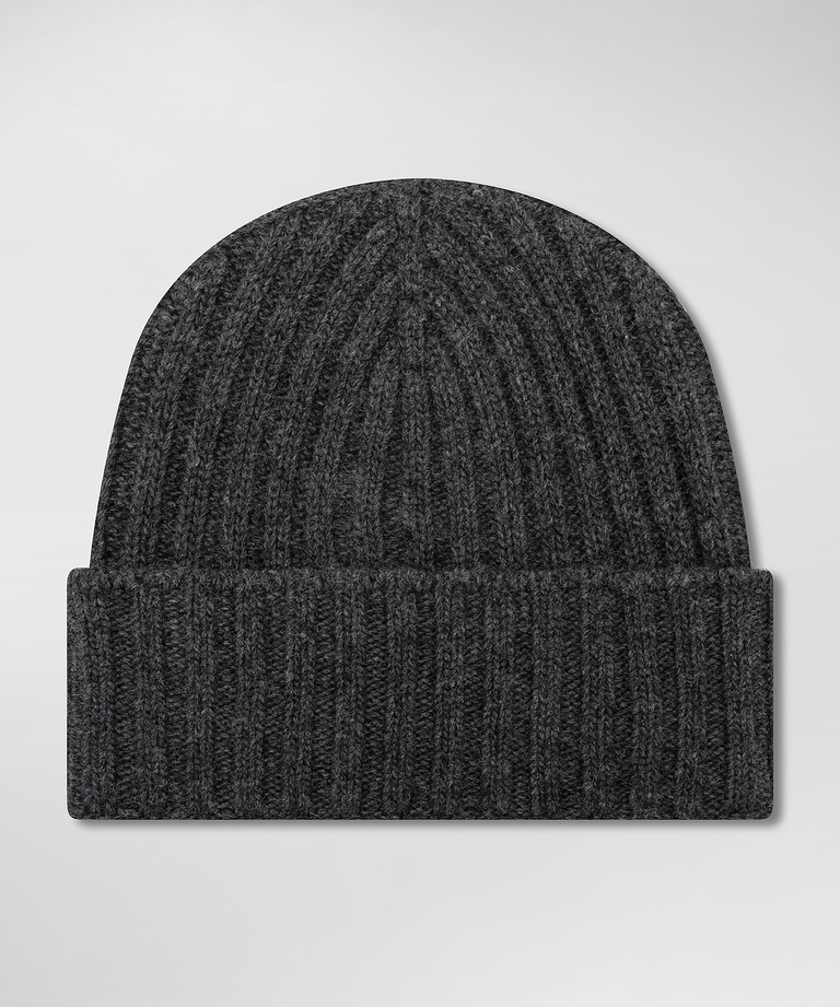 Ribbed cashmere blend hat