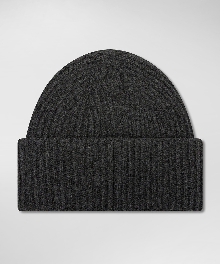 Ribbed cashmere blend hat