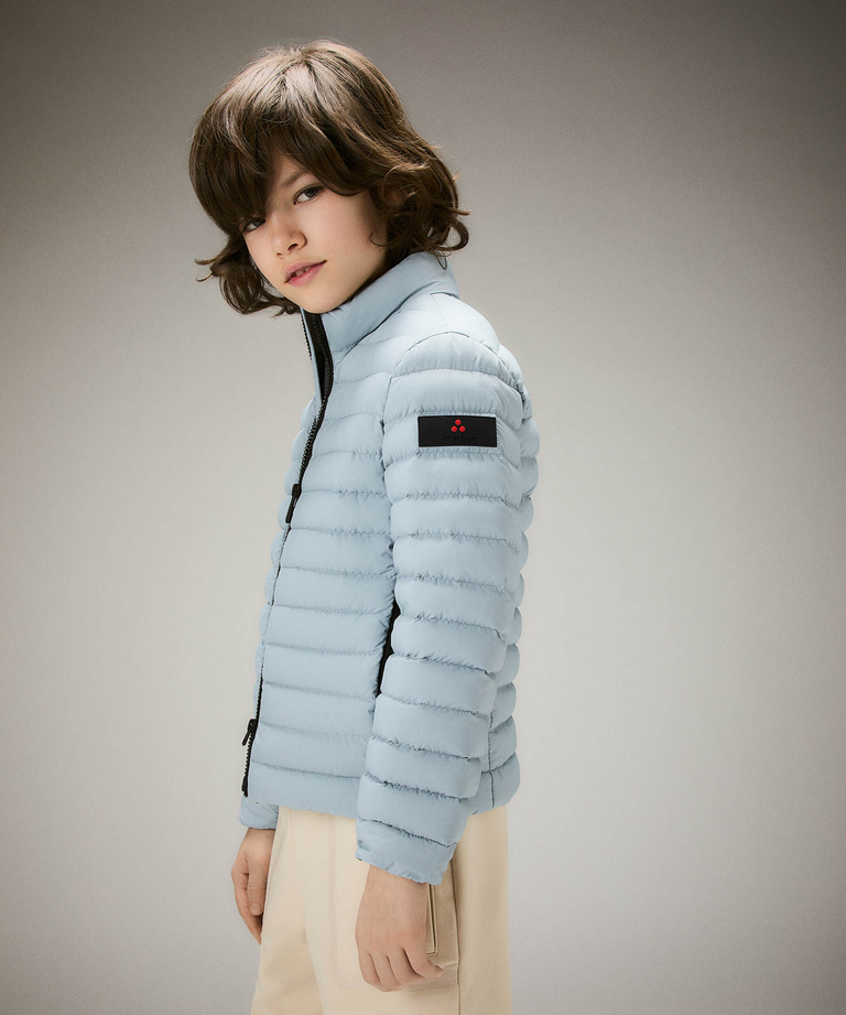 Light water-repellent down jacket