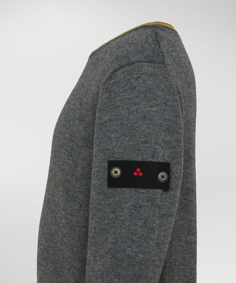 Wool and polyester sweater with coloured details