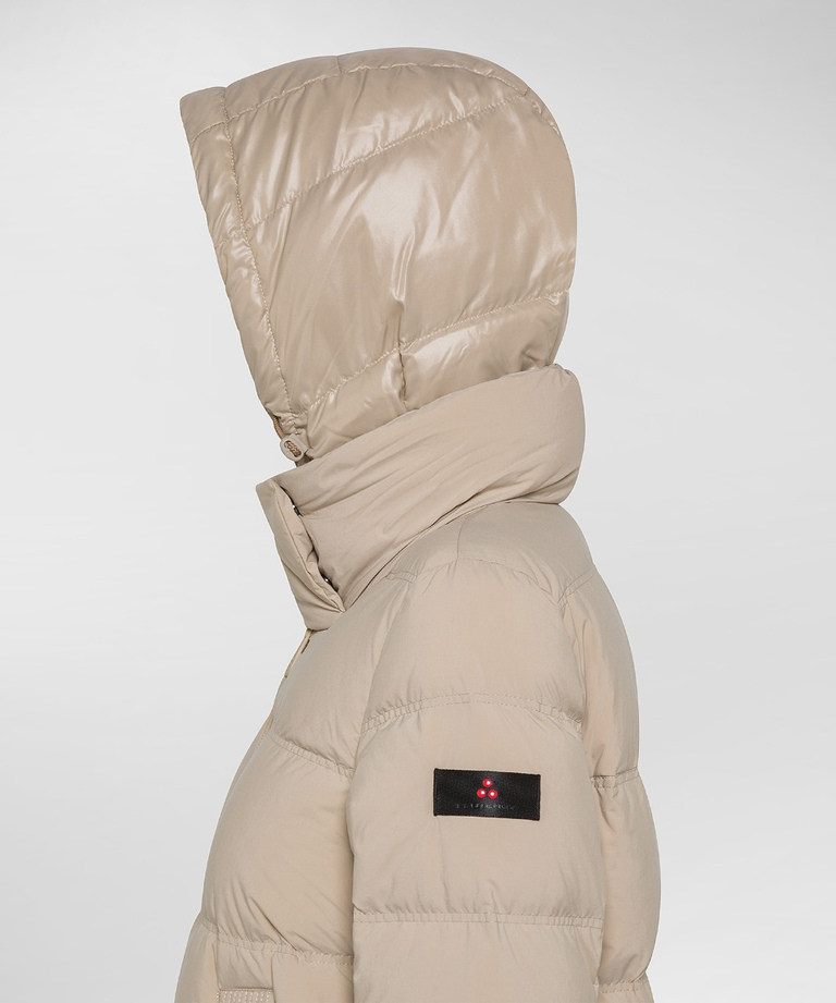 Down jacket with contrasting hood