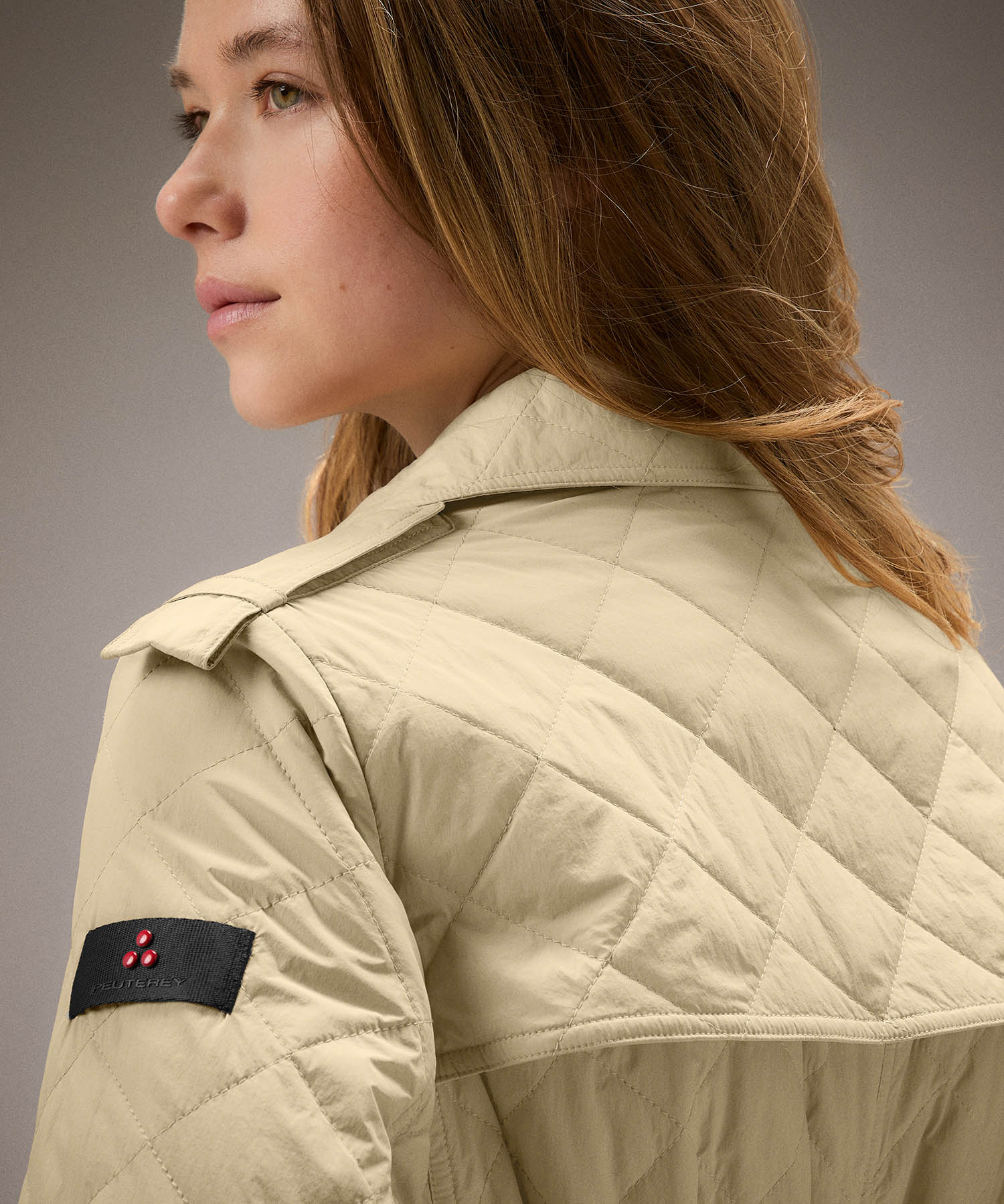 Padded trench coat with diamond quilting, color Sesame