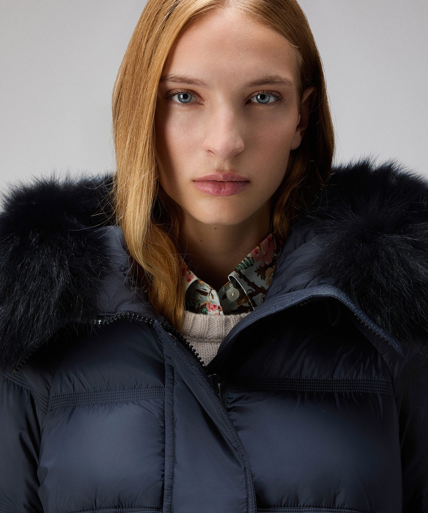 Piumino lungo con bordo in pelliccia per donna, blu Peuterey