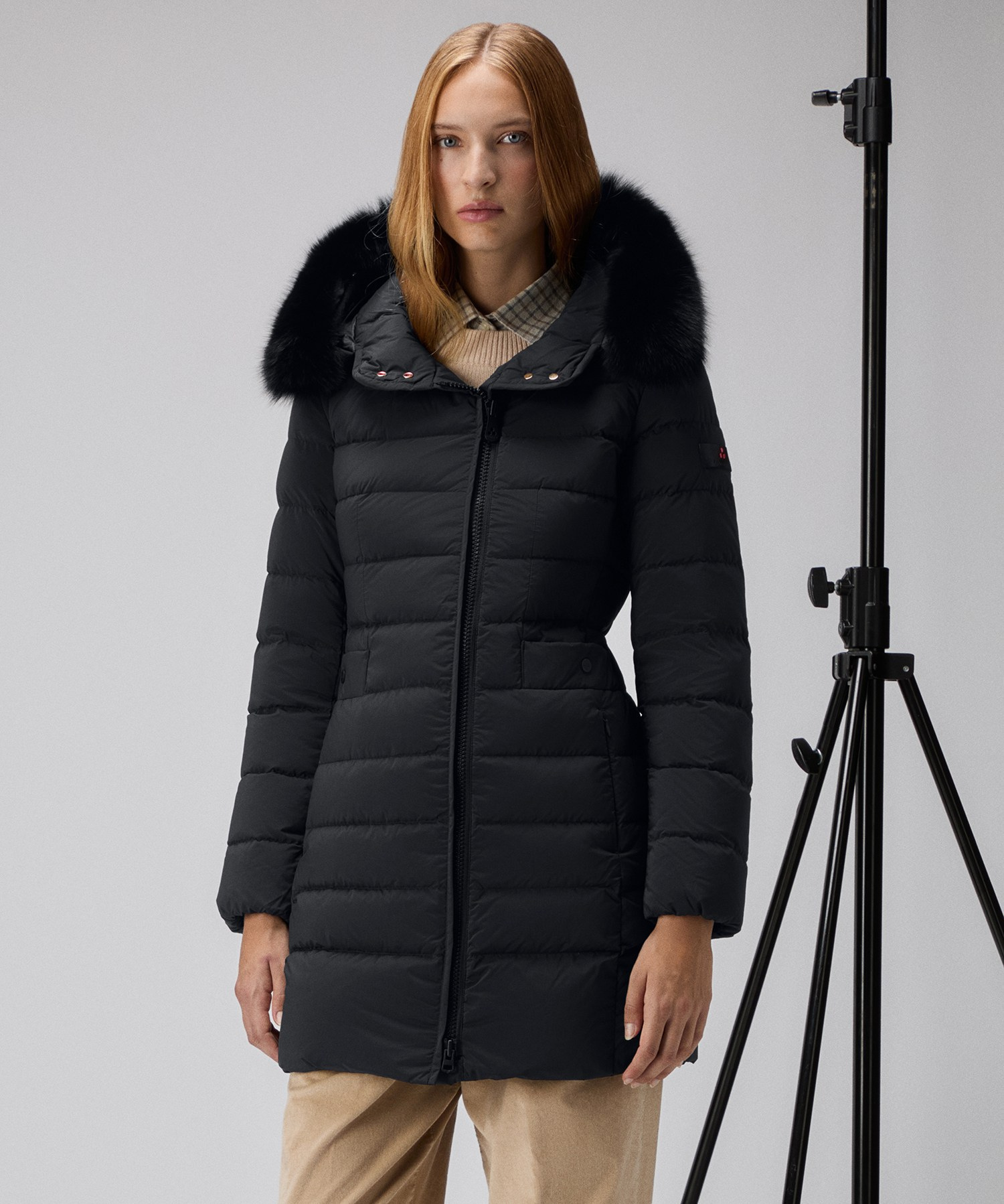 Long down jacket with high collar and fur for women, black Long down jacket with high collar and fur for women, black