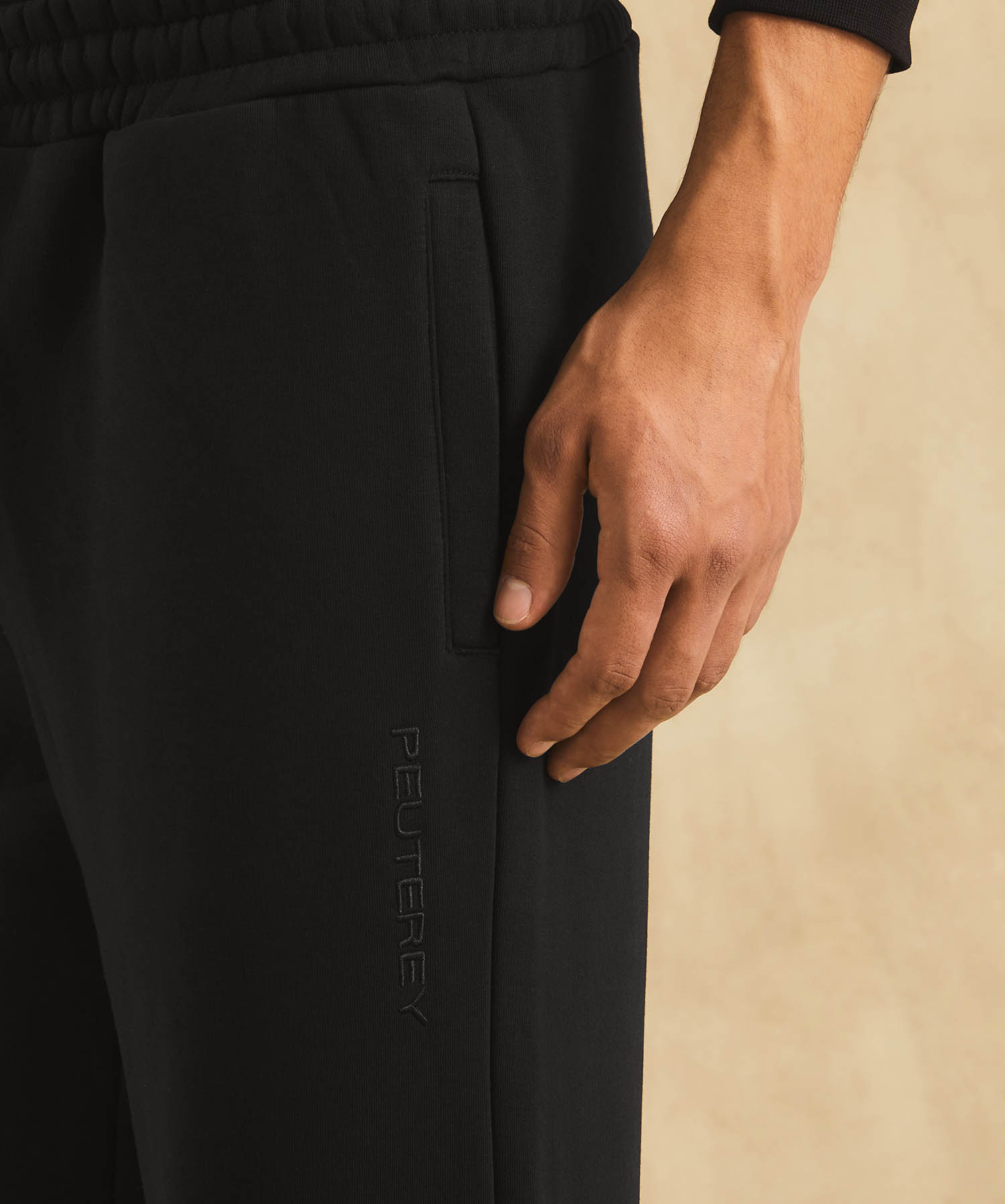 Straight-leg sweatpants for men, black