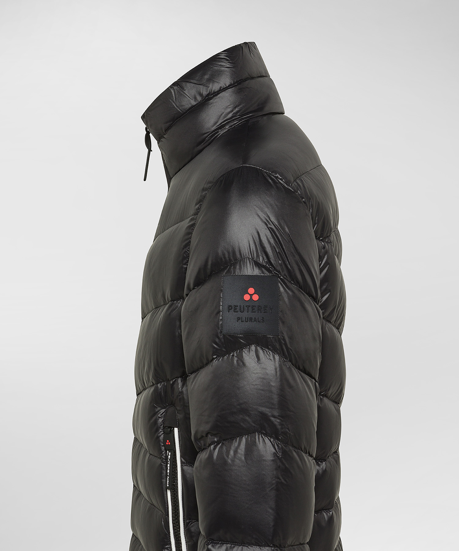 Short And Sporty Eco-Friendly Down Jacket, color Black Short And Sporty Eco-Friendly Down Jacket, color Black