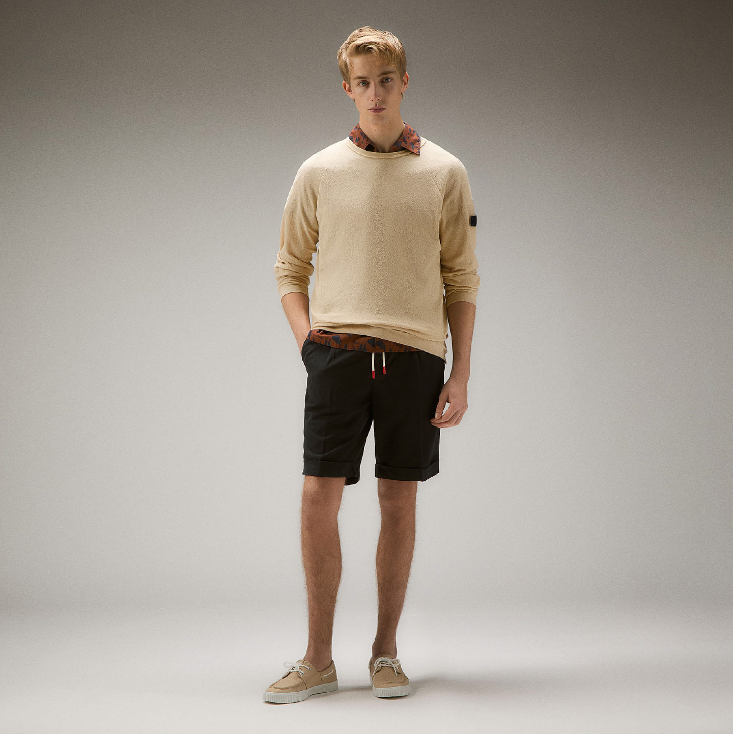 KNITWEAR